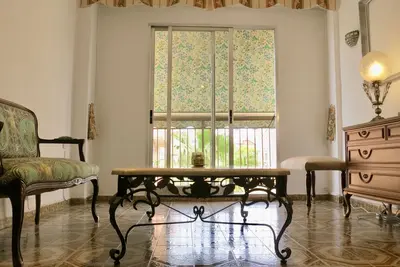 Your calm stay in Valencia. 4 rooms, Ac, Gigabit fiber internet