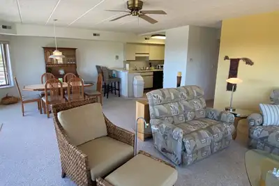 Image de Direct Oceanfront Condo with beach and Atlantic City views monthly rental