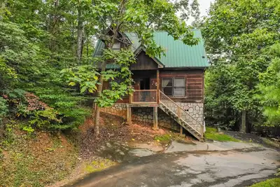 Image de 1 Bedroom, 1. 5 Baths Sky Harbor Cabin in Sevierville, Tn