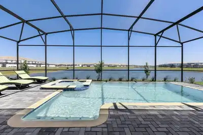 Image de Lakeview Luxury Villa with Everything!