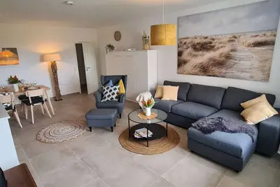 Image de Apartment close to the beach with sunny balcony!