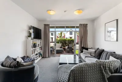 Image de Relax At The Bach - Resort Style Living