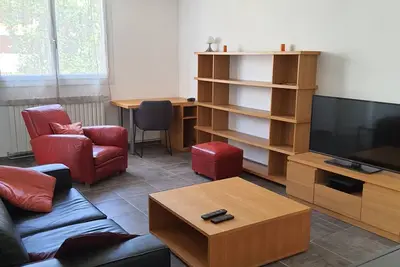 Image de loue appartement en residence securisée avec parking