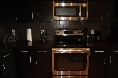 Image de 2 Bdr ✔️Spacious ✔️Cozy✔️Downtown✔️