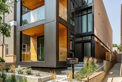 Image de Brand New $2m LoHi Masterpiece-Walk to Everything: 4 bdrms/4 bthrms + 2 foldouts