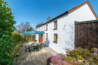 Image de Brynmeurig - Trois Chambres Maison, Couchages 5