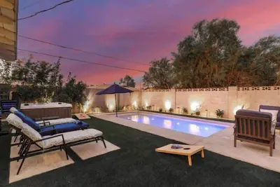 Image de Crown Azul | Free Pool Heat | 2 Primarys | Hottub