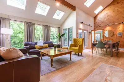 Image de Modern 5br Vt home minutes to Stratton w/ Sauna