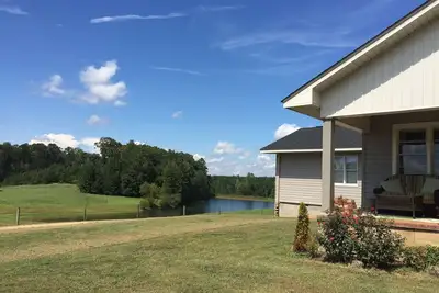 Image de Farmhouse with private lake