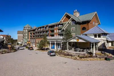 Image de Hh314| Ski-in/Ski-out Luxury Condo| Sleeps 4