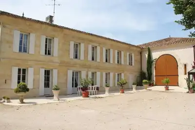 Image de Maison \"La demeure de Bayard\" pour 10 personnes à 7km de Saint Emilion