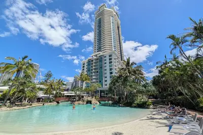 Image de Special*Crown Towers | Large north facing unit 1b