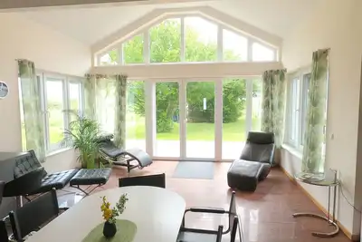 Image de Villa Rotdorn with 3 bedrooms and 3 bathrooms right next to the nature reserve