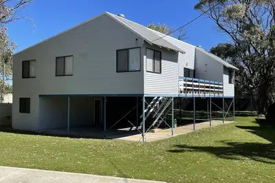 Image de Beach House 100m from Falcon Bay