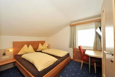Image de Small, quiet double room - Pension-Appartements Bergkristall