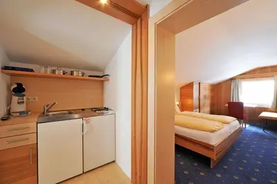 Image de Studio, bathtub, south - Pension-Appartements Bergkristall