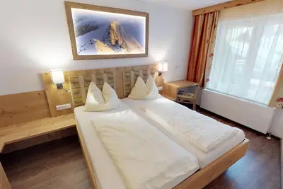 Image de Apartment with 2 bedrooms and infrared cabin - Pension-Appartements