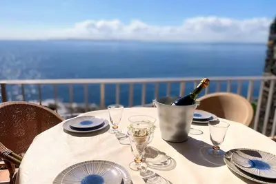 Image de Dal-1a linea con vistas, parking y piscina. Wifi