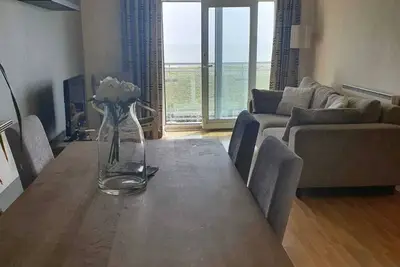 Image de Beach Front Property!