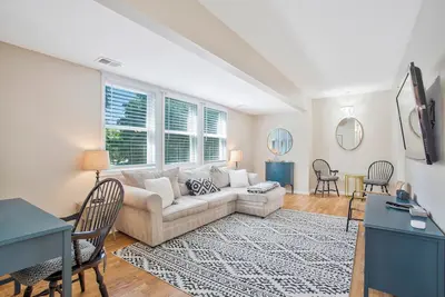 Image de West Annapolis Hidden Gem <. 75Mile To Navy Stadium <1Mile to Downtown Annapolis