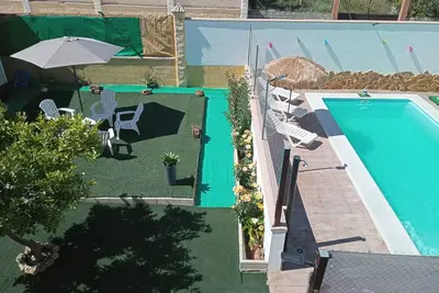 Image de Casa en Conjunto Rural con Piscina y Barbacoa en Moriles Donde Relajarte