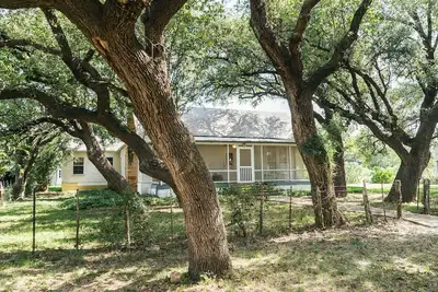 Image de Leaning Oaks Ranch - A Perfect Texas Hill County Ranch Getaway!