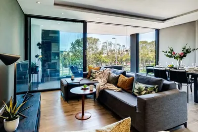 Image de Urban Chic Apartment close to Waterfront Warwick