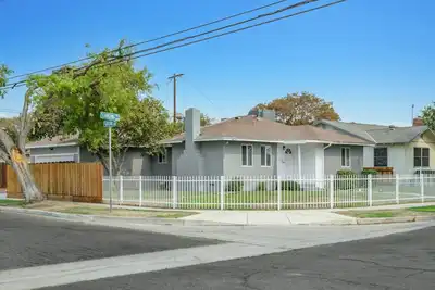 Image de Homey, Clean & Convenient for Vacation or Business