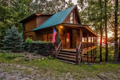 Image de Blue Ridge Cabin Oasis: Mtn-View Deck