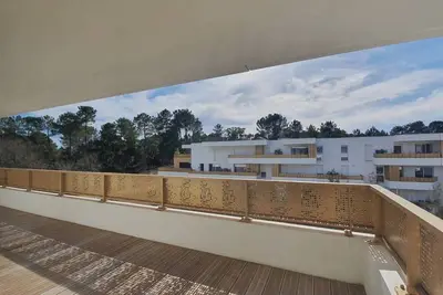 Image de Appartement classé *** internet, place de parking, grande terrasse exposée sud