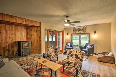Image de Altmar Family Home w/ Rivers & Trails Nearby!