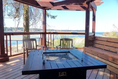 Image de Ocean Oasis ★ Quiet ★ Oceanside ★ Kitchenette