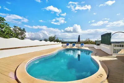 Image de Villa Casa do Cerro avec piscine, jardin et Wi-Fi.