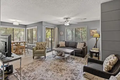 Image de Kingston Whp 20a 1st floor Villa w/pool/beach