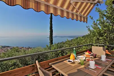 Oriolo: with amazing lake view