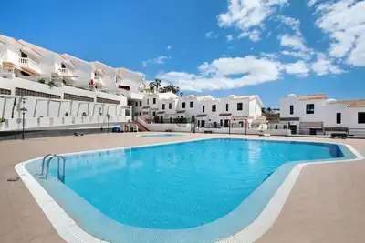 Image de Casa Dos Angeles - Colorful vacation home with 2 terraces and swimming pool.