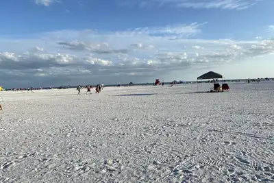 Image de 2 Bed/2 Bath Condo less than 1 mile from Beautiful Siesta Key Beach