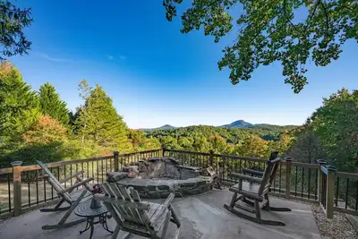 Image de Mountain View Lodge Helen! Minutes from Downtown!