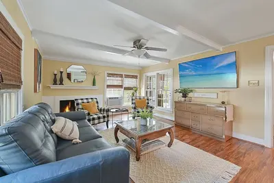 Image de `The Stone House Stay` : 4 Bedroom Serenity Home