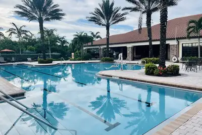 Image de Brand New 2021 Villa - Esplanade at Hacienda Lakes