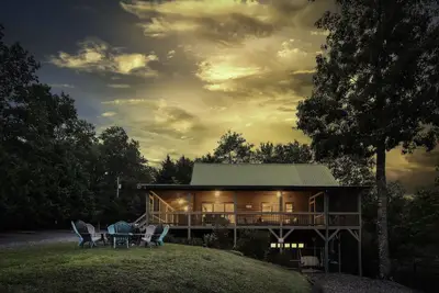 Image de Blue Ridge Cabin- Amazing Porch, Game Room, 10 Min to Town!
