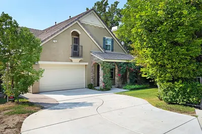 Image de Modern, Private Home in Pasadena, 5br/4. 5ba