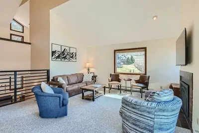 Image de 2bedroom+Loft, Lake Views, Amazing Location!