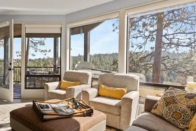 Image de Mbv 516 | Mt Bachelor Village Resort, pool private hot tub river views