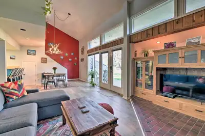 Image de Pagosa Springs 2-Story Loft Condo w/ Deck & Views!
