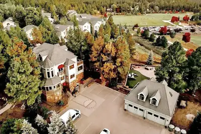 Image de Paradise! Family Reunions, Business Retreats, Vacations