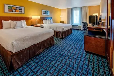 Image de Family & Friends Getaway! 3 Spacious Units, Free Hot Breakfast, Free Parking!