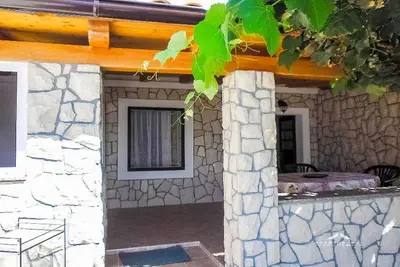 Image de Cosy Apartment near the beach in Zubovici, Croatia