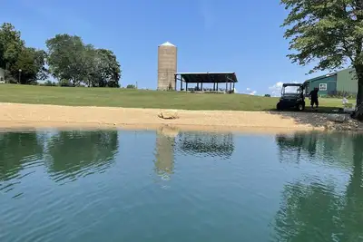 Image de Silo Valley Farm, 50 acres, Fishing, Boating & Golf Cart