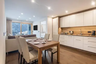 Image de Appartement de vacances \"La Rodra\" avec vue sur les montagnes et Wi-Fi